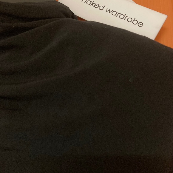 NWT Naked Wardrobe Black Ruched Top Sz XS - Picture 4 of 4